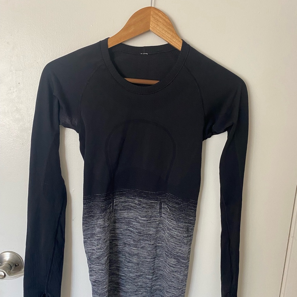 Lululemon Athletica Black and Gray Long Sleeve Top